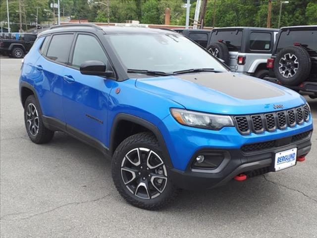 2024 Jeep Compass COMPASS TRAILHAWK 4X4