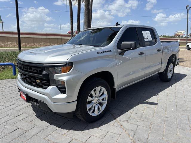 2022 Chevrolet Silverado 1500 2WD Crew Cab Short Bed Custom