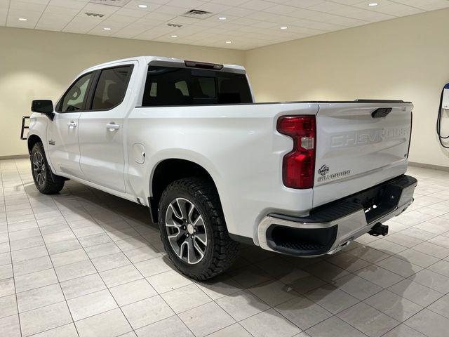 2021 Chevrolet Silverado 1500 4WD Crew Cab Short Bed LT
