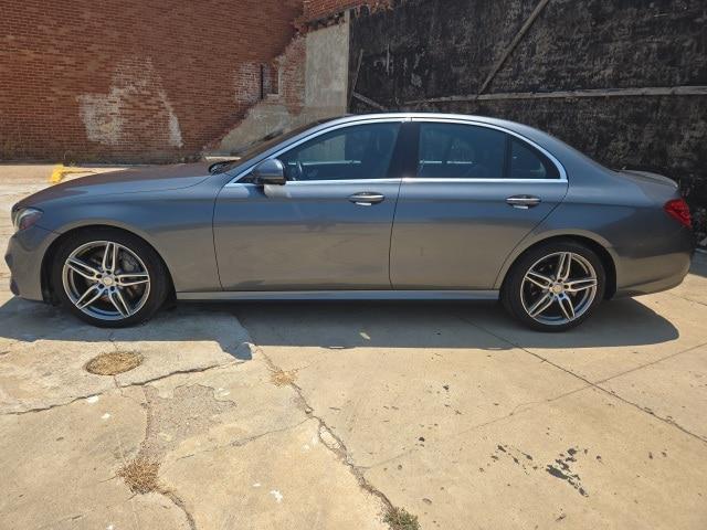 2017 Mercedes-Benz E-CLASS E 300 E 300