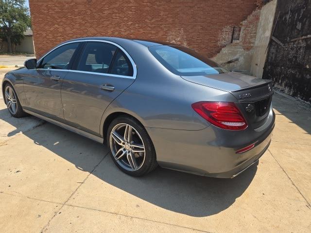 2017 Mercedes-Benz E-CLASS E 300 E 300