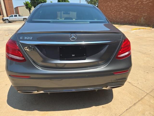 2017 Mercedes-Benz E-CLASS E 300 E 300