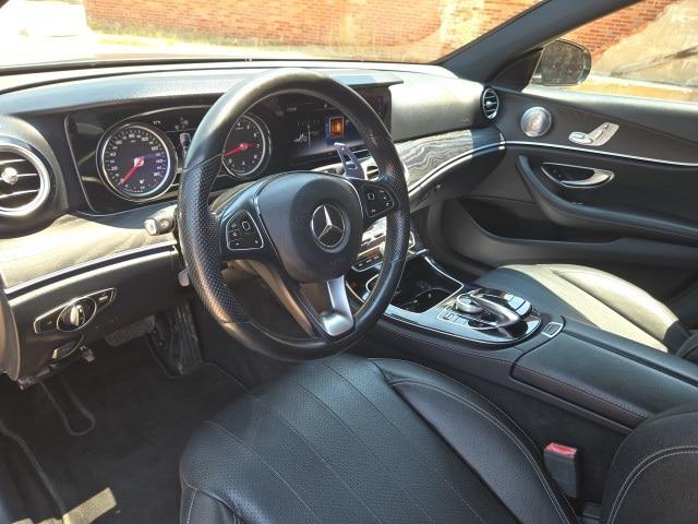 2017 Mercedes-Benz E-CLASS E 300 E 300