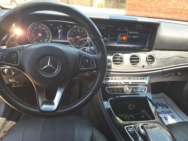 2017 Mercedes-Benz E-CLASS E 300 E 300