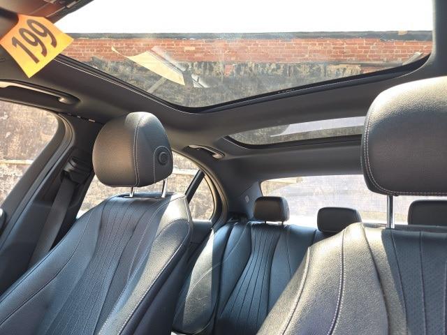 2017 Mercedes-Benz E-CLASS E 300 E 300