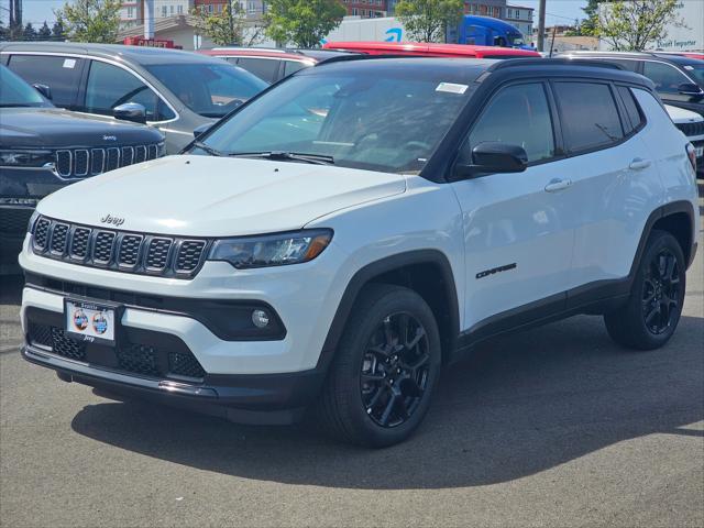 2024 Jeep Compass COMPASS LATITUDE 4X4