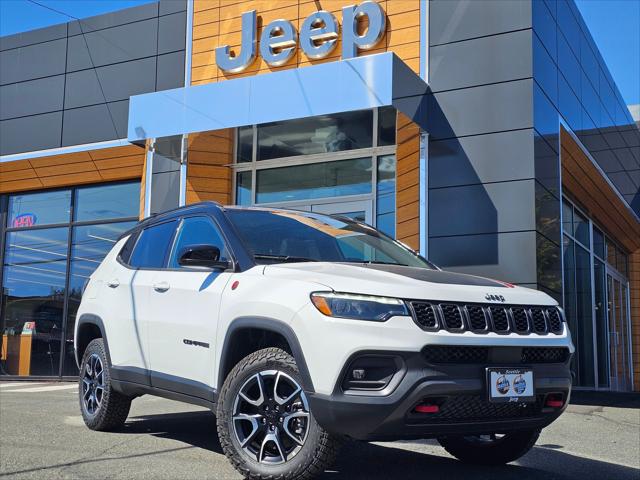 2024 Jeep Compass COMPASS TRAILHAWK 4X4