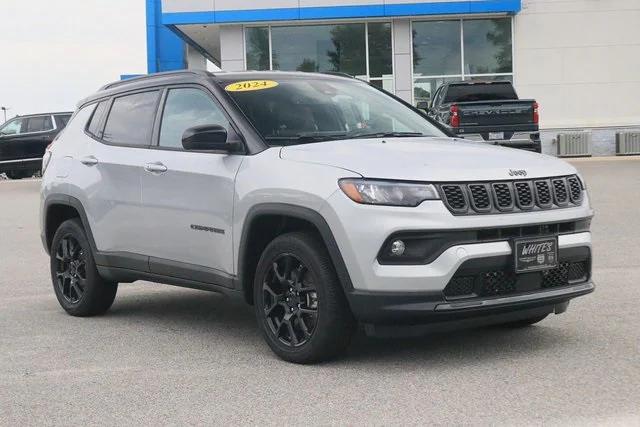 2024 Jeep Compass COMPASS LATITUDE 4X4