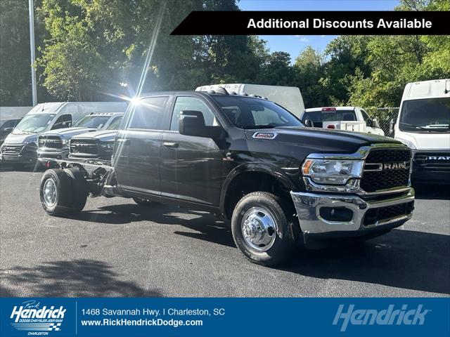 2024 RAM Ram 3500 Chassis Cab RAM 3500 TRADESMAN CREW CAB CHASSIS 4X2 60 CA