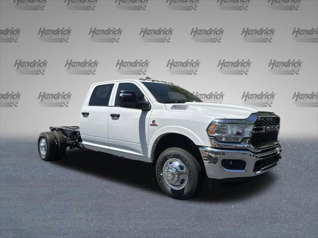 2024 RAM Ram 3500 Chassis Cab RAM 3500 TRADESMAN CREW CAB CHASSIS 4X2 60 CA