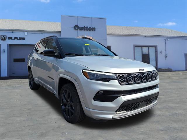 2024 Jeep Compass COMPASS LIMITED 4X4