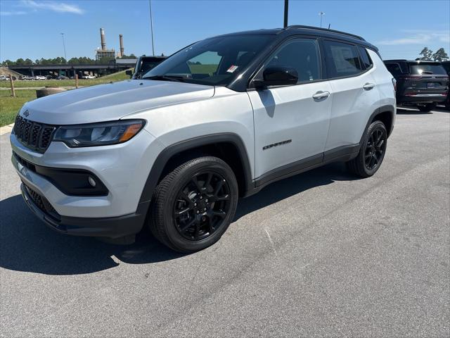 2024 Jeep Compass COMPASS LATITUDE 4X4