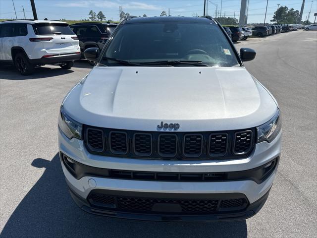 2024 Jeep Compass COMPASS LATITUDE 4X4