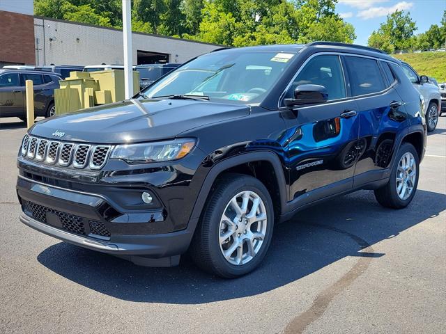 2024 Jeep Compass COMPASS LATITUDE LUX 4X4