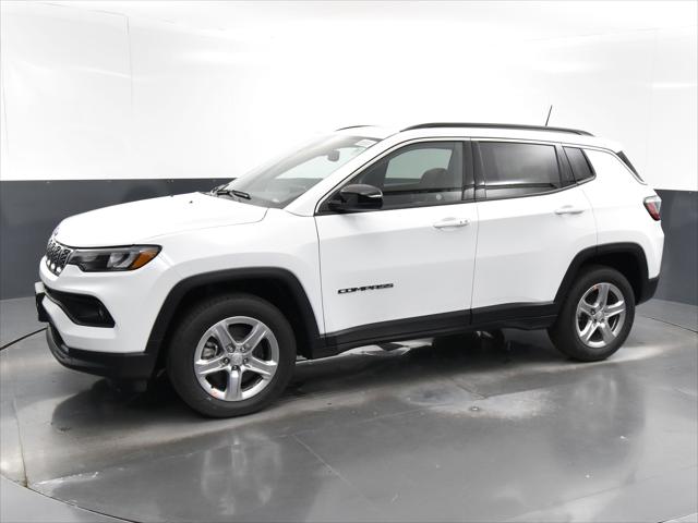 2024 Jeep Compass COMPASS LATITUDE 4X4