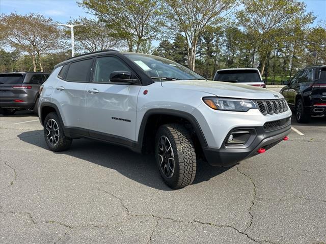 2024 Jeep Compass COMPASS TRAILHAWK 4X4