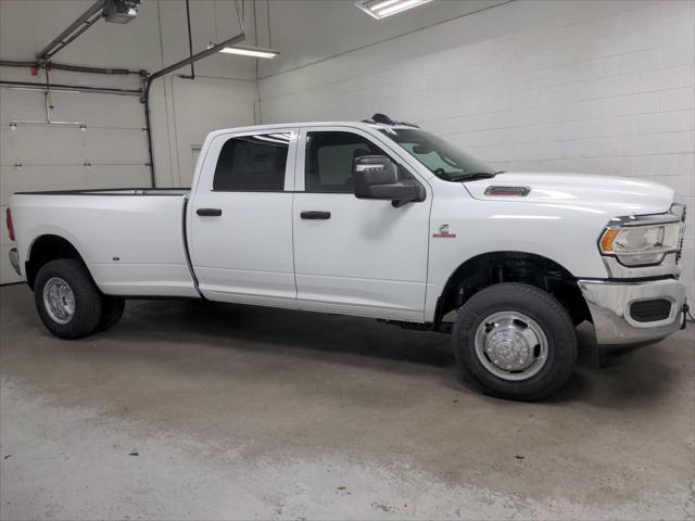 2024 RAM Ram 3500 RAM 3500 TRADESMAN CREW CAB 4X4 8 BOX