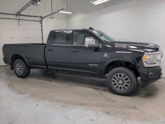 2024 RAM Ram 3500 RAM 3500 LIMITED LONGHORN CREW CAB 4X4 8 BOX