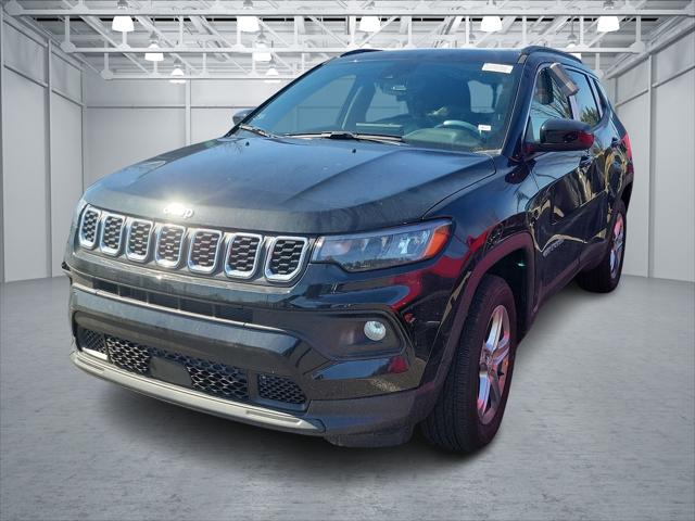 2024 Jeep Compass COMPASS LATITUDE 4X4