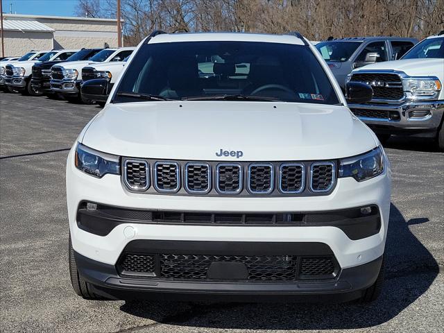 2024 Jeep Compass COMPASS LATITUDE LUX 4X4