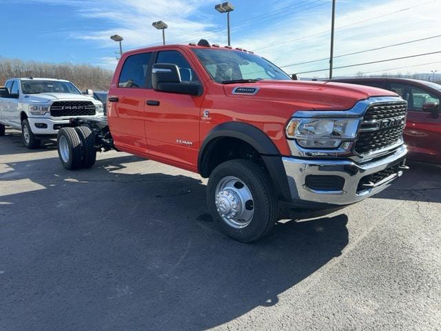 2024 RAM Ram 4500 Chassis Cab RAM 4500 SLT CHASSIS CREW CAB 4X4 60 CA