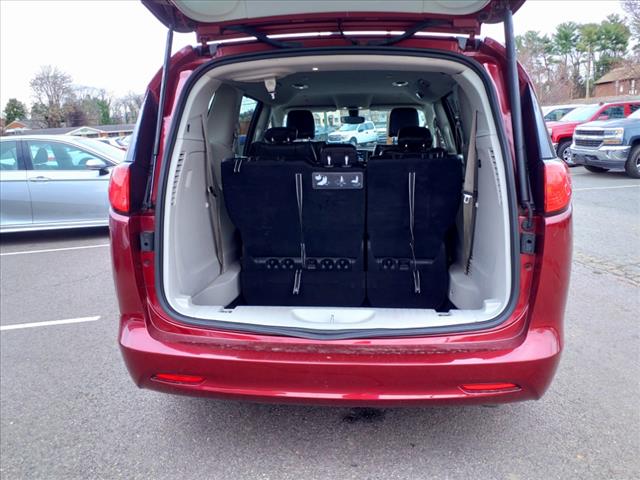 2021 Chrysler Voyager LXI