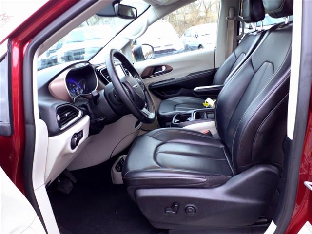 2021 Chrysler Voyager LXI