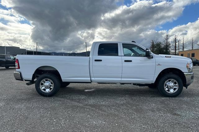 2024 RAM Ram 3500 RAM 3500 TRADESMAN CREW CAB 4X4 8 BOX