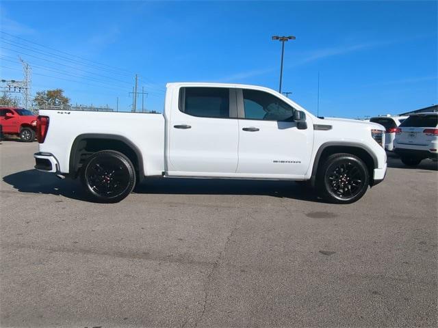 2024 GMC Sierra 1500 4WD Crew Cab Short Box Pro