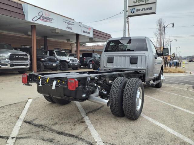 2024 RAM Ram 3500 Chassis Cab RAM 3500 TRADESMAN CHASSIS REGULAR CAB 4X2 84 CA