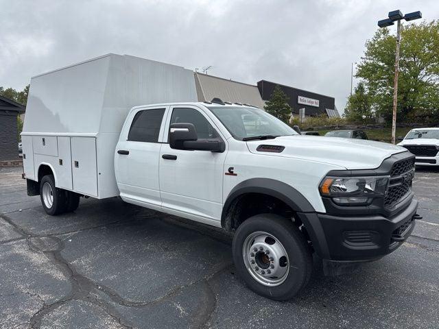 2024 RAM Ram 5500 Chassis Cab RAM 5500 TRADESMAN CHASSIS CREW CAB 4X2 84 CA