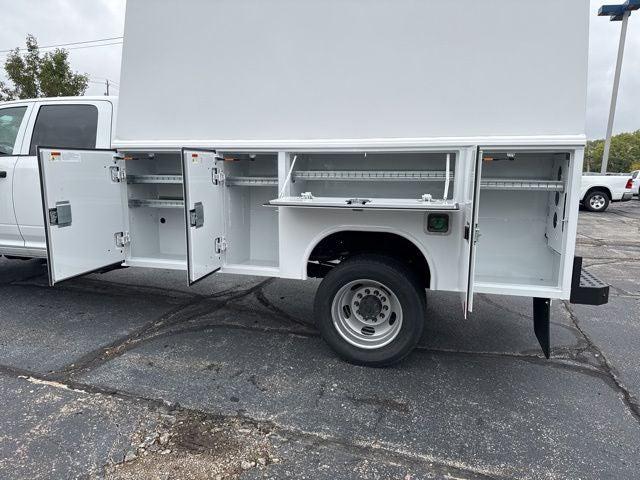 2024 Ram 5500 Chassis Cab Tradesman/SLT