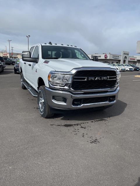 2024 RAM Ram 3500 RAM 3500 TRADESMAN CREW CAB 4X4 64 BOX