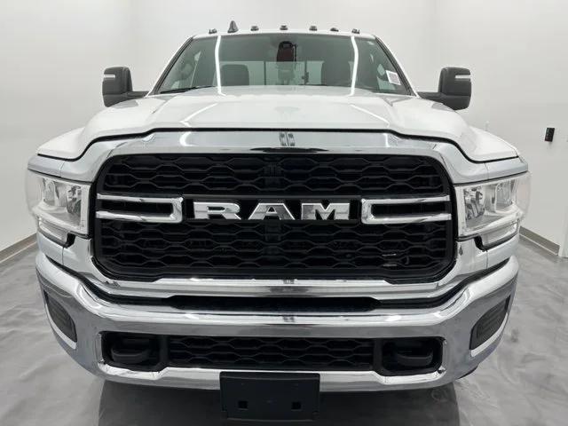2024 RAM Ram 3500 RAM 3500 TRADESMAN REGULAR CAB 4X4 8 BOX