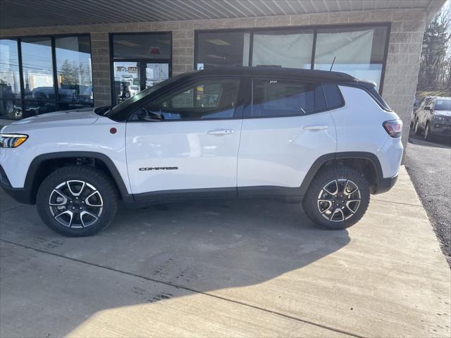 2024 Jeep Compass COMPASS TRAILHAWK 4X4