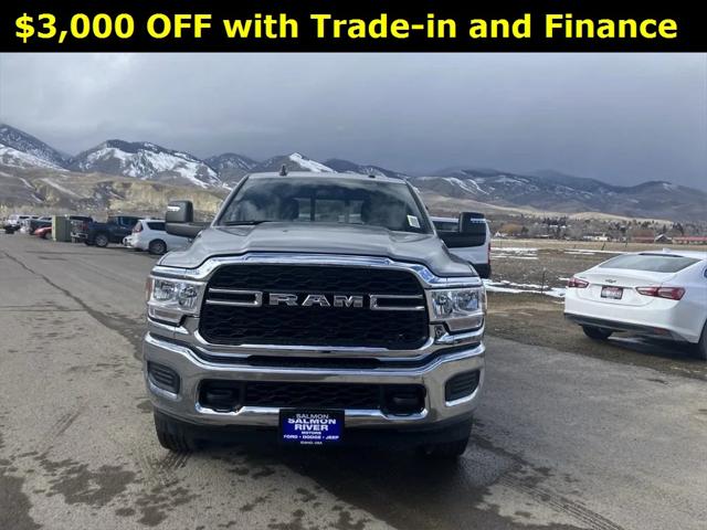 2024 RAM Ram 3500 RAM 3500 TRADESMAN CREW CAB 4X4 8 BOX