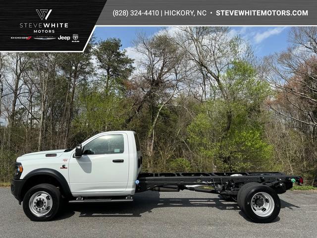 2024 RAM Ram 5500 Chassis Cab RAM 5500 TRADESMAN CHASSIS REGULAR CAB 4X2 108 CA