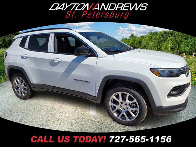 2024 Jeep Compass COMPASS LATITUDE LUX 4X4