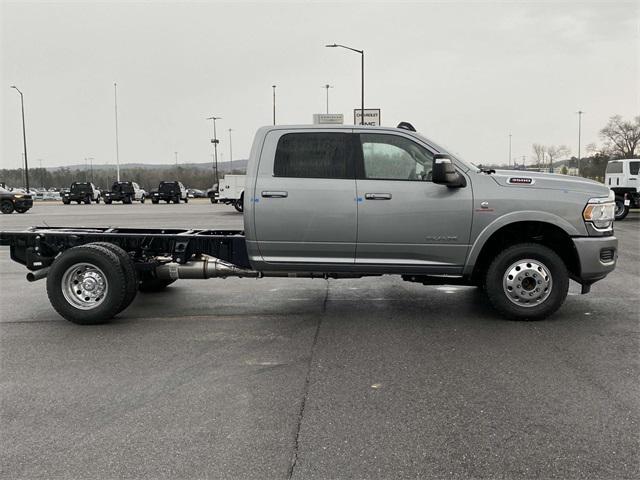 2024 RAM Ram 3500 Chassis Cab RAM 3500 LARAMIE CREW CAB CHASSIS 4X4 60 CA