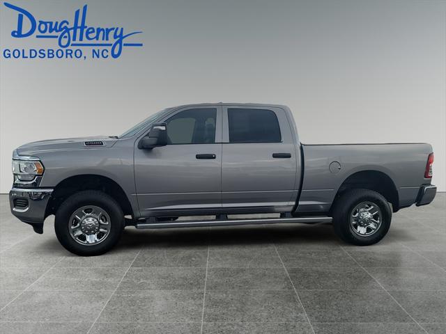 2023 RAM 2500 Tradesman Crew Cab 4x4 64 Box