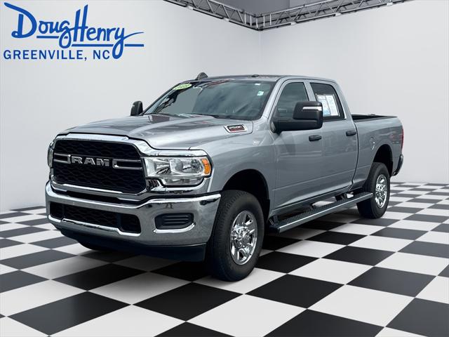 2023 RAM 2500 Tradesman Crew Cab 4x4 64 Box