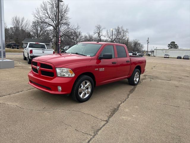 2018 RAM 1500 Express Crew Cab 4x4 57 Box