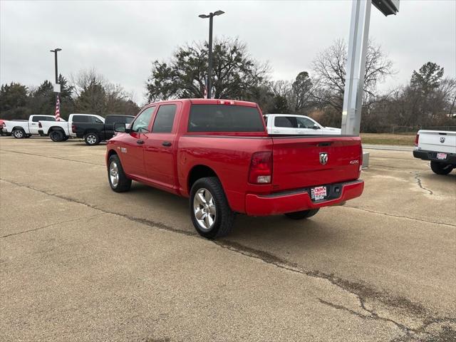 2018 RAM 1500 Express Crew Cab 4x4 57 Box