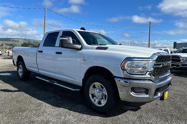 2024 RAM Ram 2500 RAM 2500 TRADESMAN CREW CAB 4X2 8 BOX