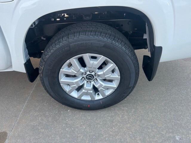 2024 Nissan Frontier Crew Cab SV 4x4