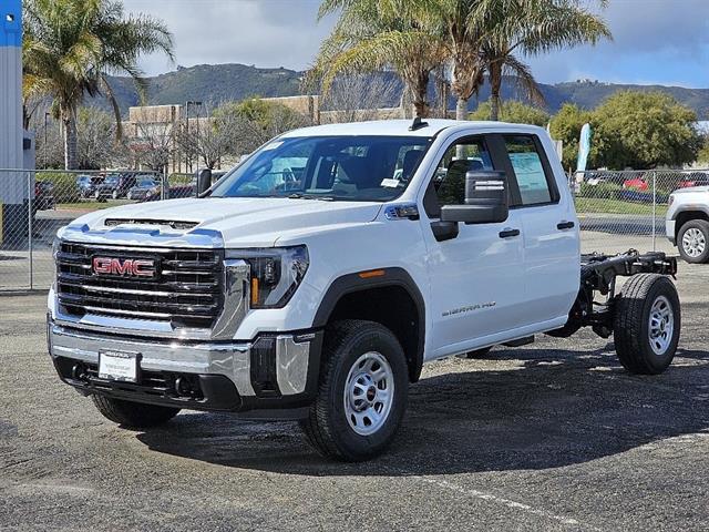 2024 GMC Sierra 3500HD Pro 15