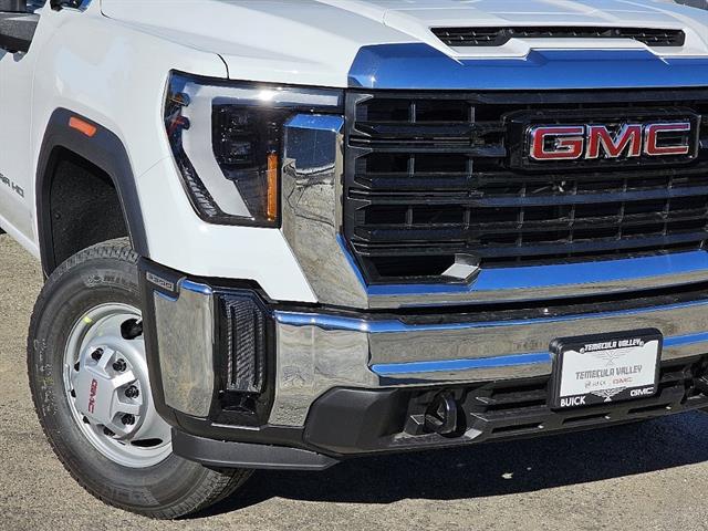 2024 GMC Sierra 3500HD Pro 14