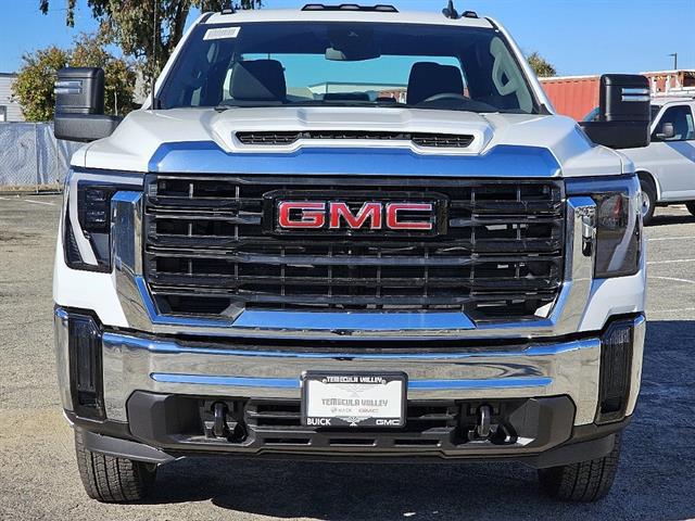 2024 GMC Sierra 3500HD Pro 16