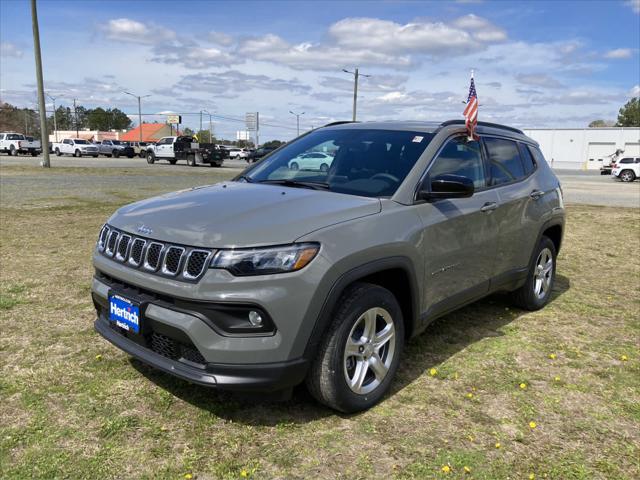 2024 Jeep Compass COMPASS LATITUDE 4X4