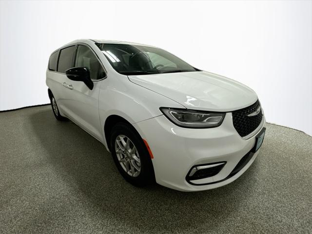 2024 Chrysler Pacifica PACIFICA TOURING L